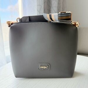 🔥Wrangler Gray Women's Bag NWT🔥